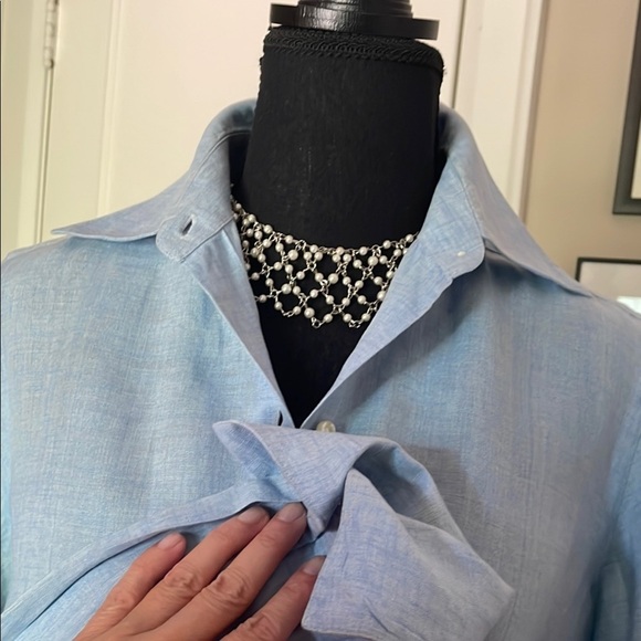 Paul Stuart 💯 Linen Button-Down Shirt with Elegant Turn-Back Cuffs in XS - Picture 3 of 11